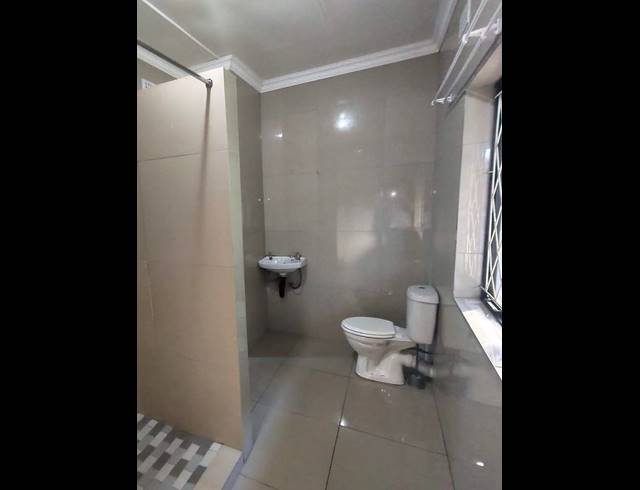 3 BEDROOM HOUSE FOR SALE IN ASHLEY